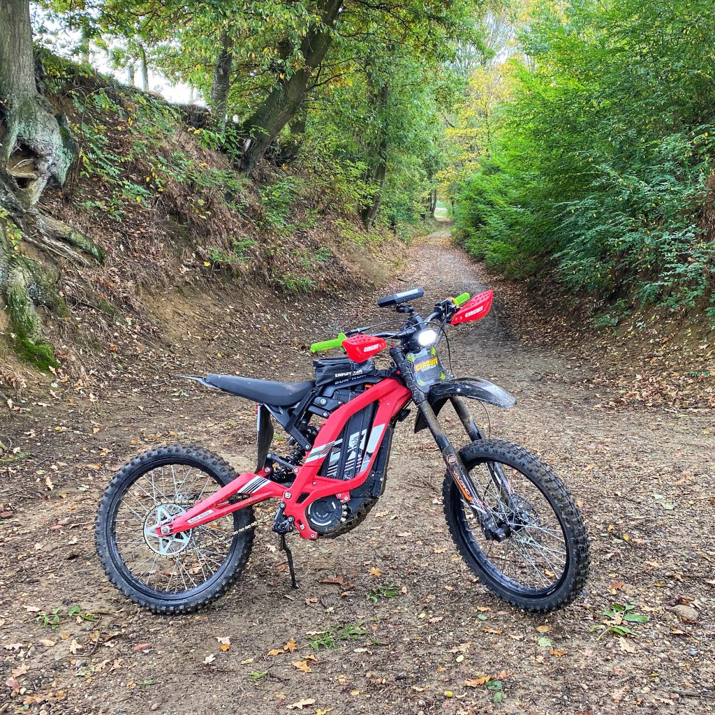 elektrisch enduro Sur-Ron Endurofun Herfstrit 9