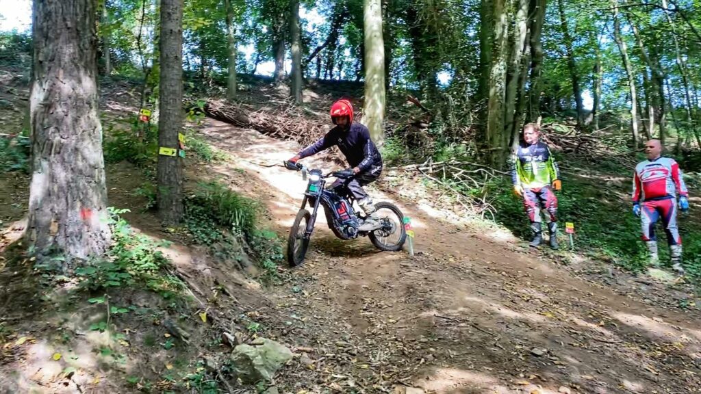 Endurofun Surron Trial opleiding - wedstrijd 19